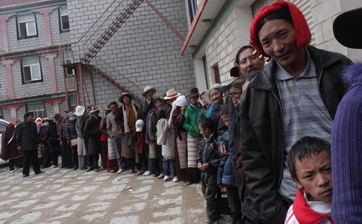 patients in Tibet waiting for cataract eye surgery Seva